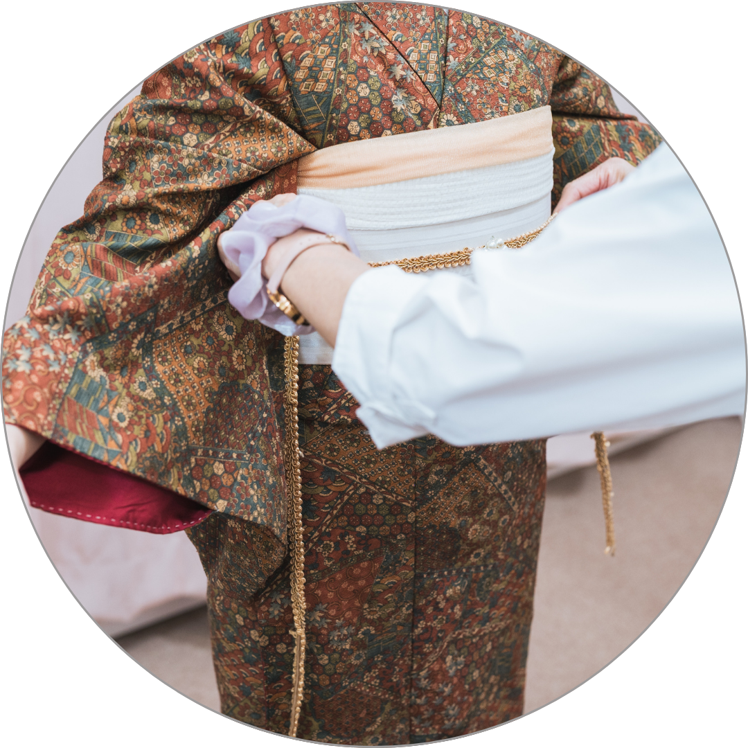 プロによる着付け